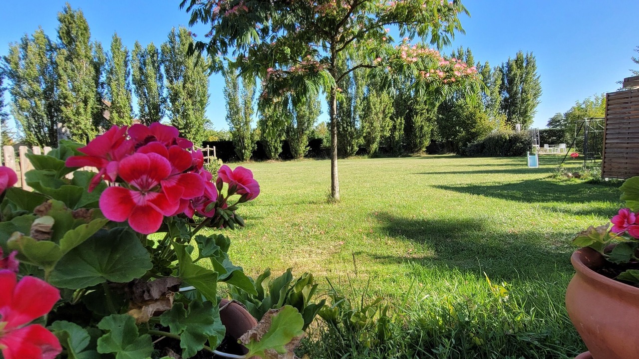 Photo of Outdoor in Sambin