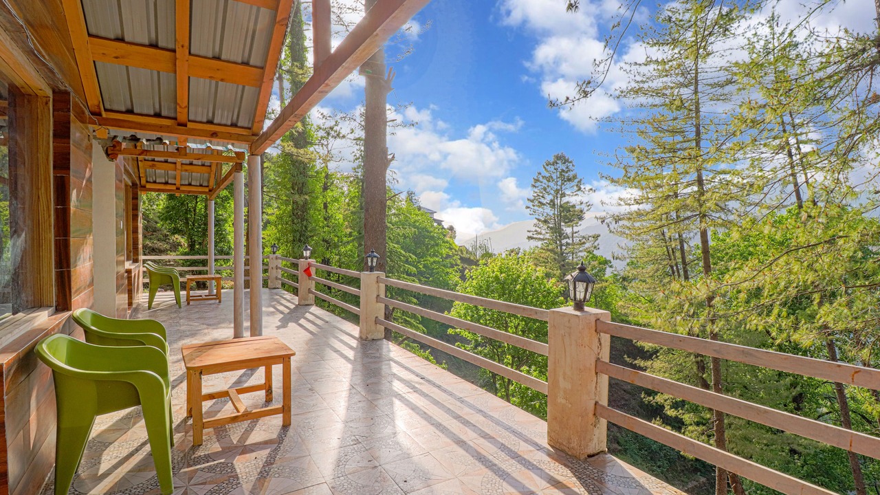 Photo of Patio Balcony in Pangot