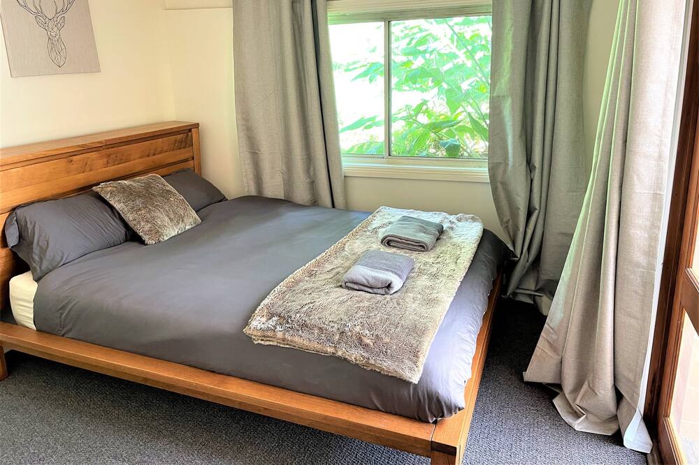 Photo of Bedroom in Winmalee