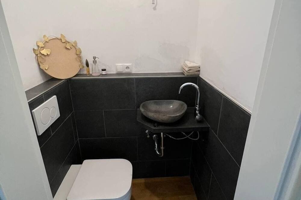 Photo of Bathroom in Verbandsgemeinde Pellenz