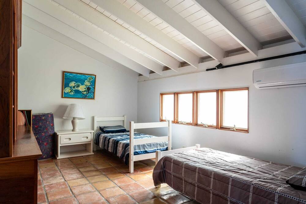 Photo of Bedroom in Great Harbour Cay