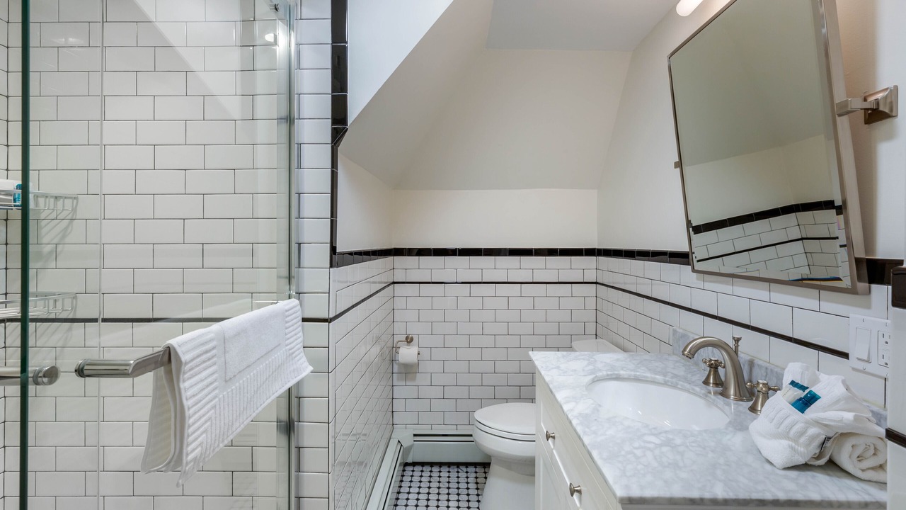 Photo of Bathroom in Narragansett Pier