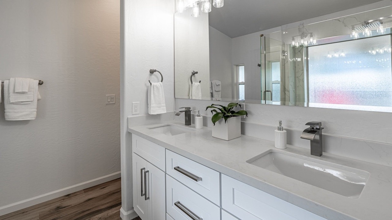 Photo of Bathroom in Continental Foothills