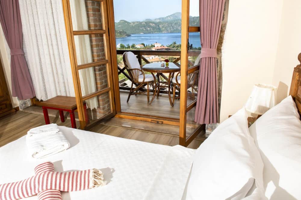 Photo of Bedroom in Selimiye