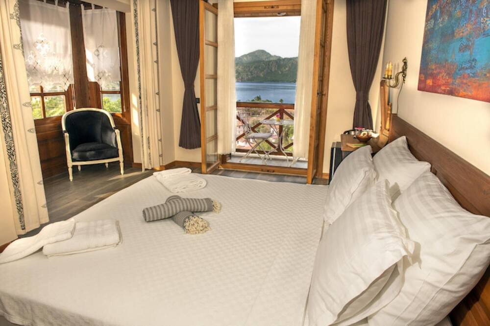Photo of Bedroom in Selimiye