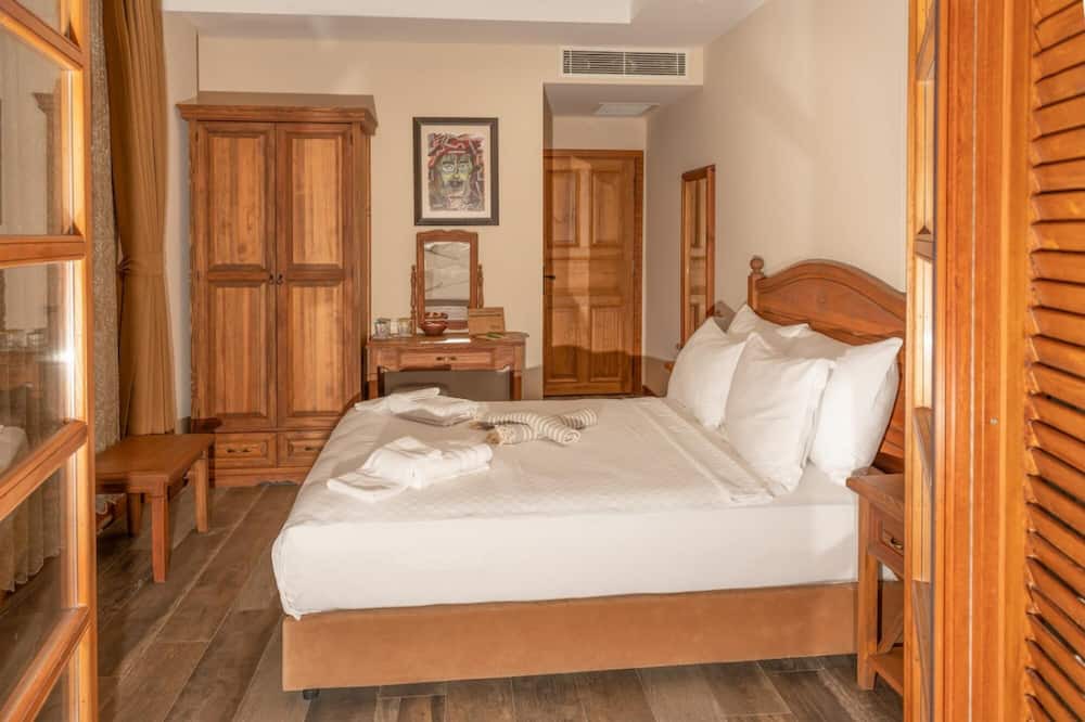 Photo of Bedroom in Selimiye