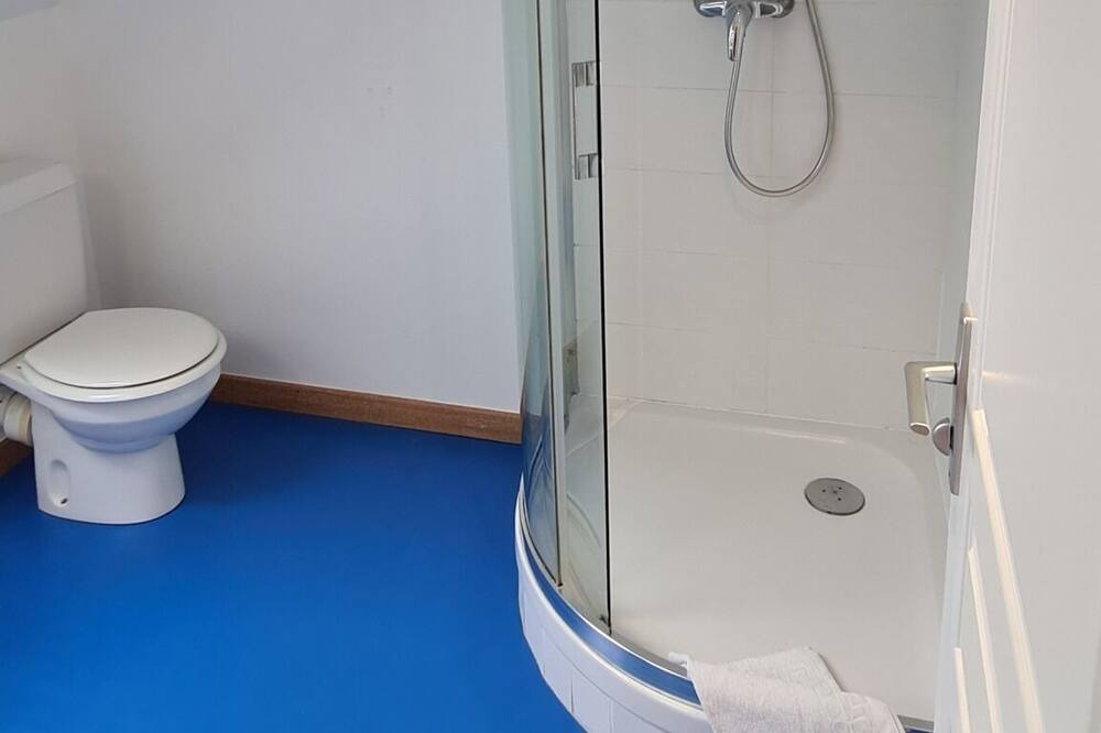 Photo of Bathroom in Ushant