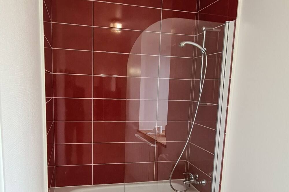 Photo of Bathroom in Ushant
