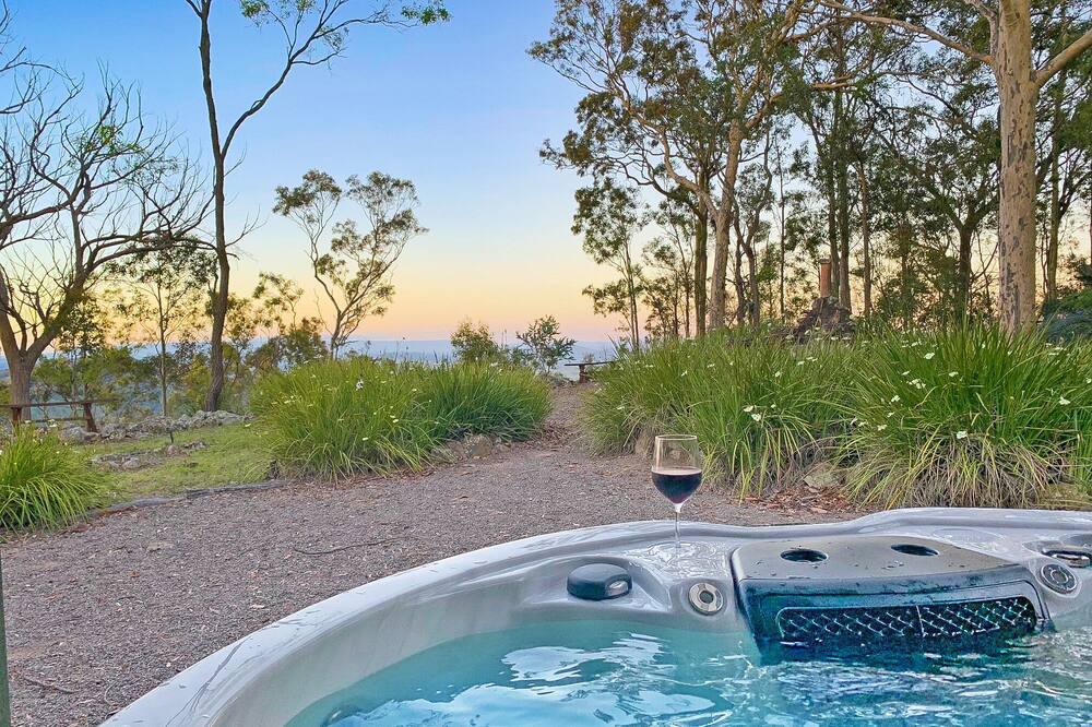 Photo of Outdoor in Vacy