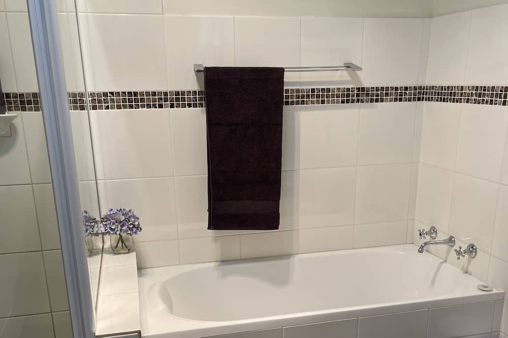 Photo of Bathroom in East Tamworth