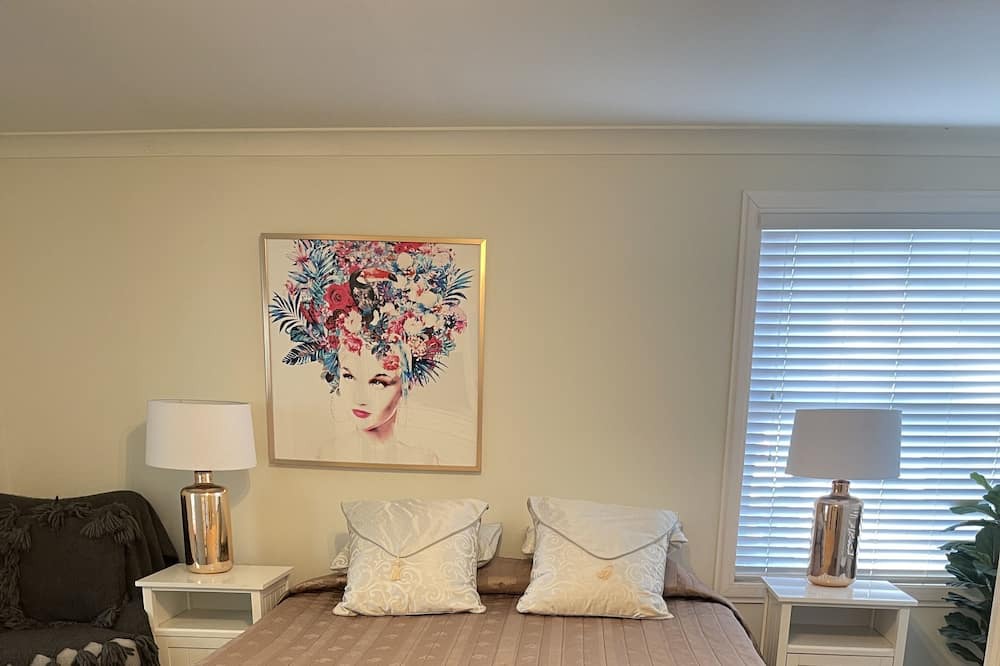 Photo of Bedroom in East Tamworth