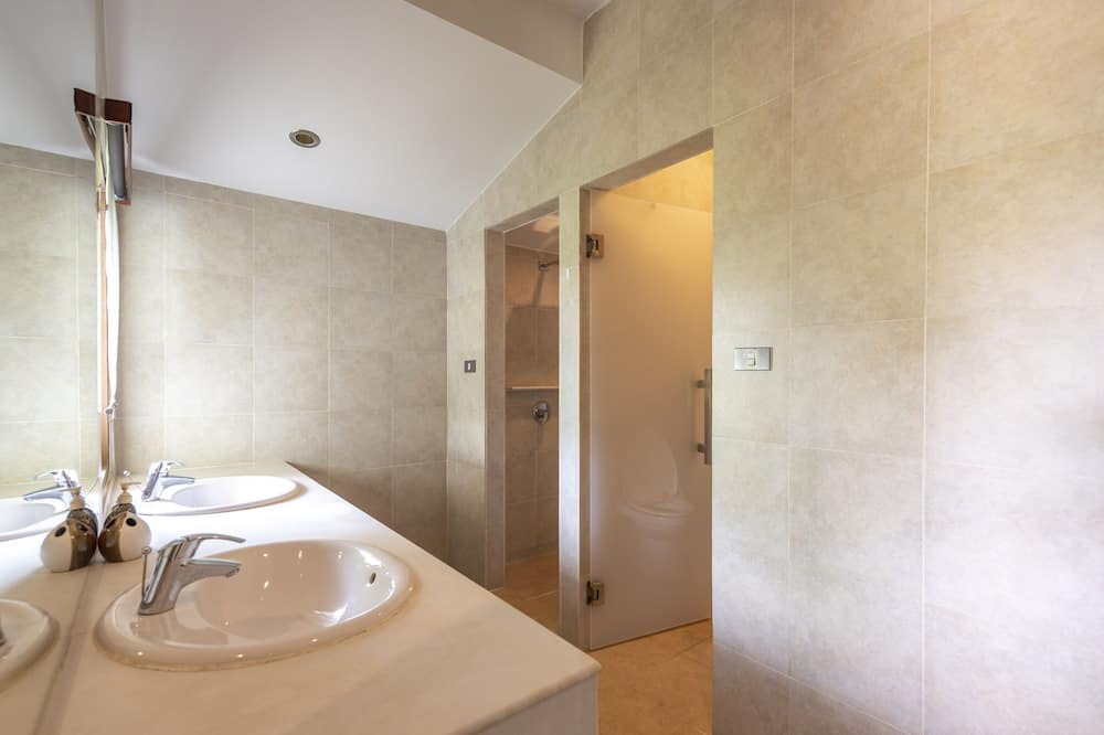 Photo of Bathroom in Ko Mak