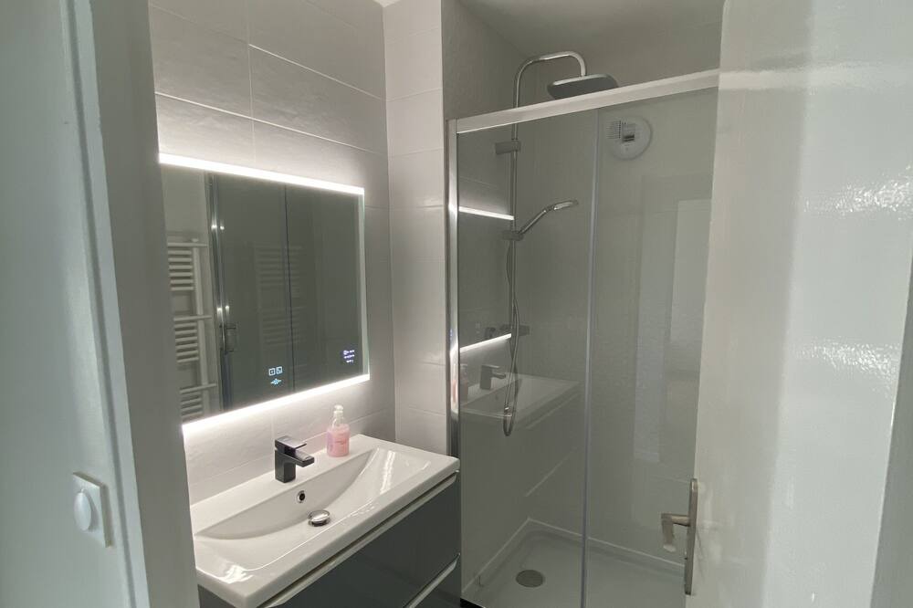 Photo of Bathroom in Limoges