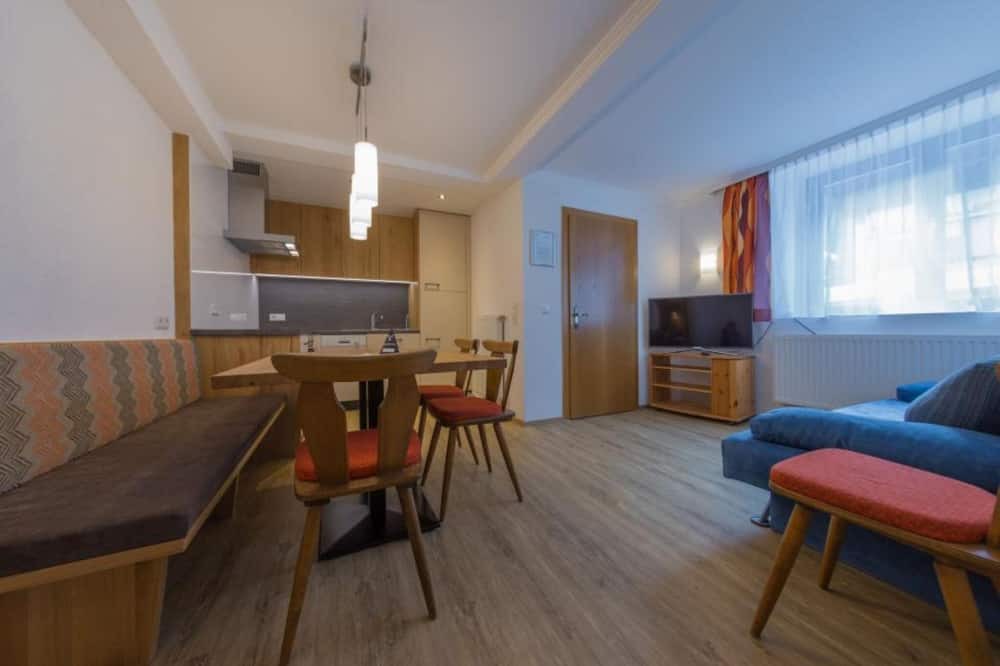 Photo of Livingroom in Flirsch