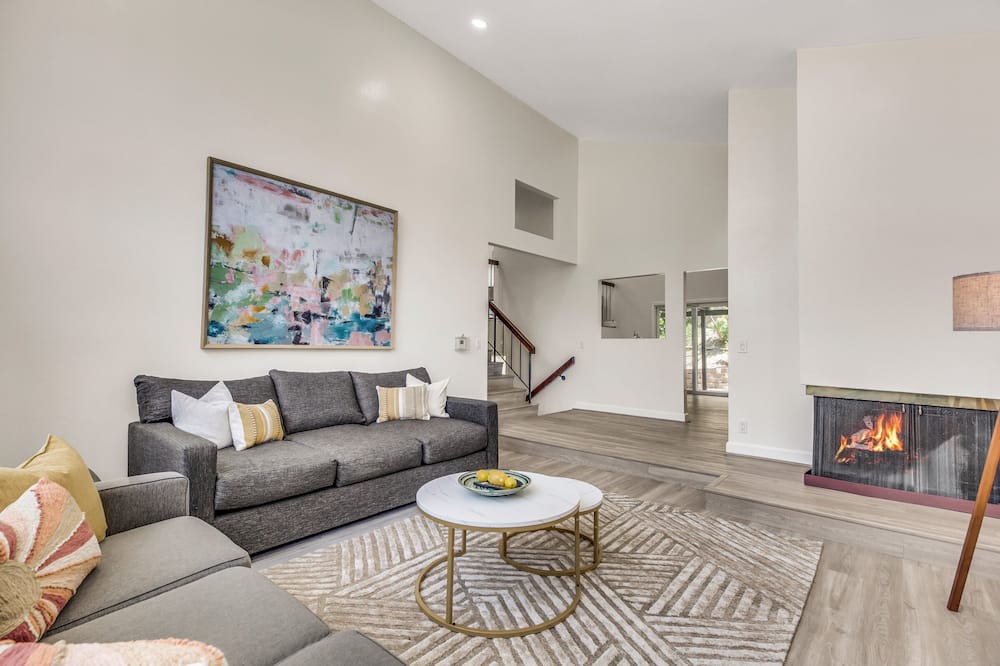 Photo of Livingroom in Torrance