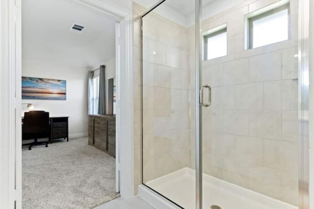 Photo of Bathroom in Wylie