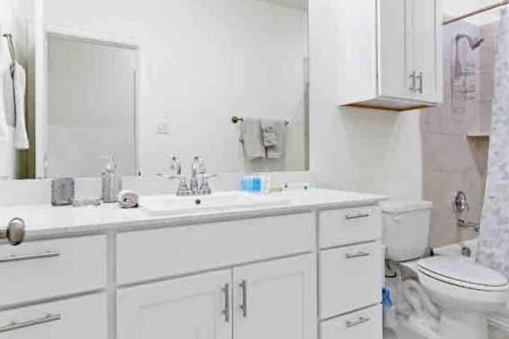 Photo of Bathroom in Wylie