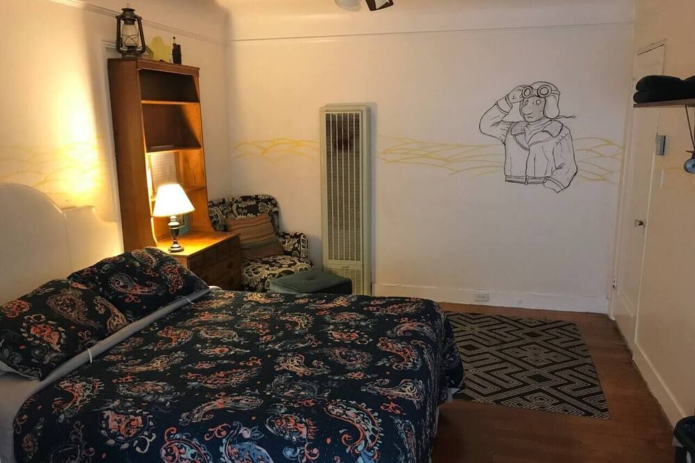 Photo of Bedroom in Salinas