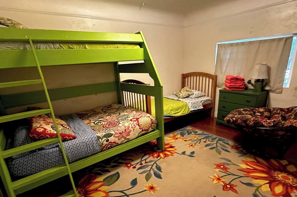Photo of Bedroom in Salinas
