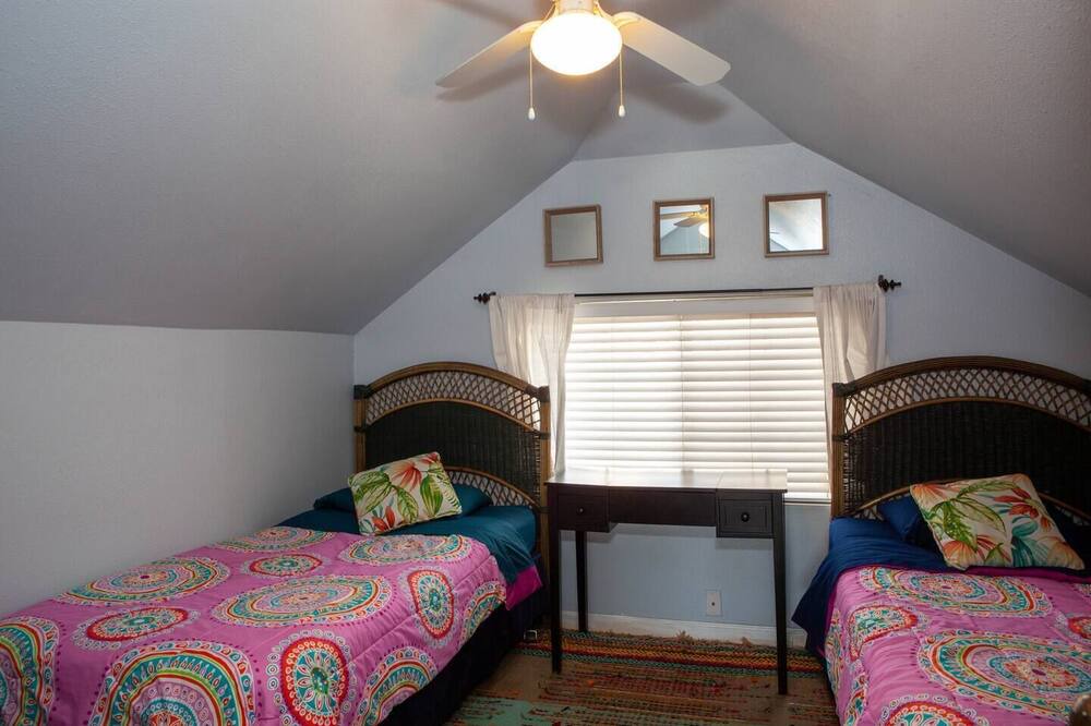 Photo of Bedroom in Salinas