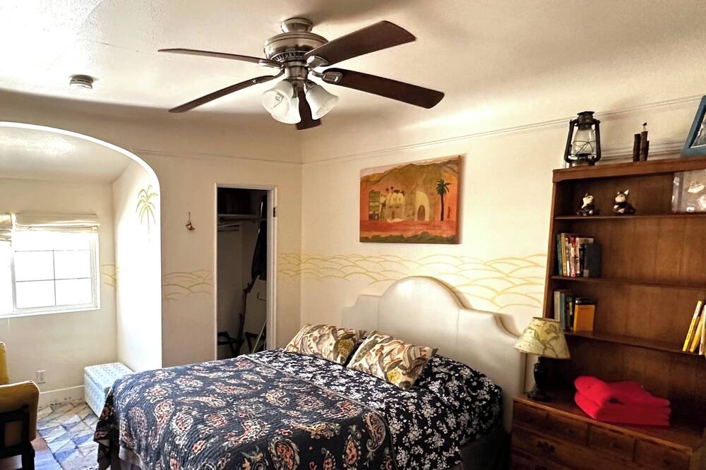 Photo of Bedroom in Salinas