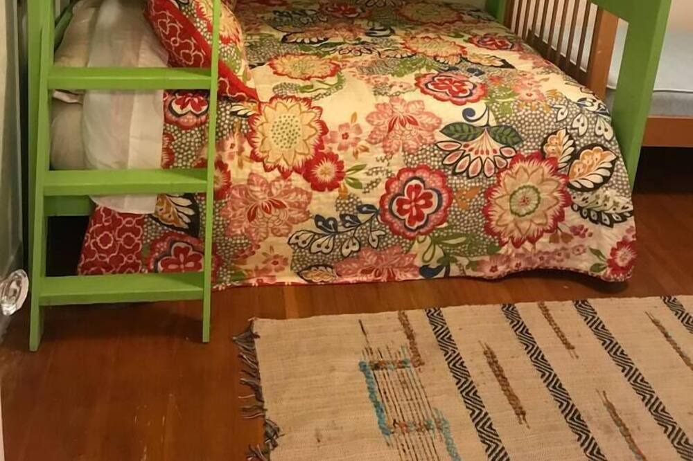 Photo of Bedroom in Salinas
