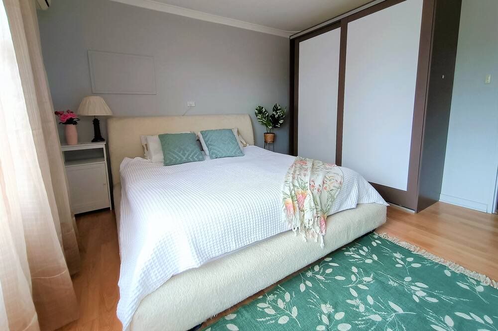 Photo of Bedroom in Hamersley