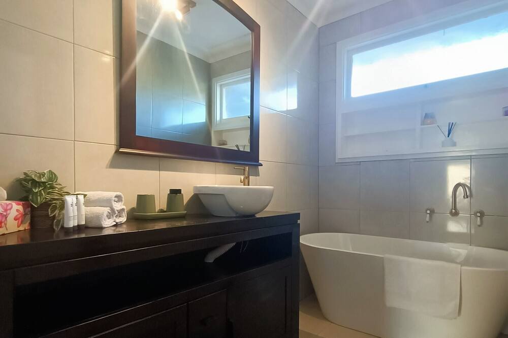 Photo of Bathroom in Hamersley