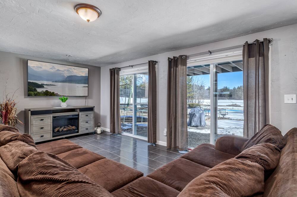 Photo of Livingroom in Winchendon