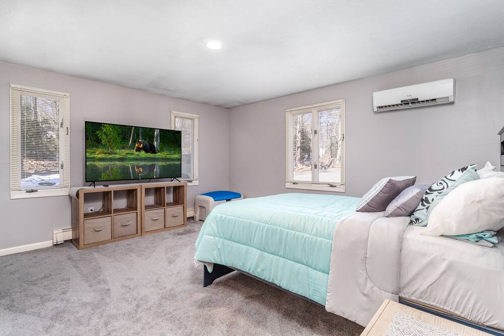 Photo of Bedroom in Winchendon