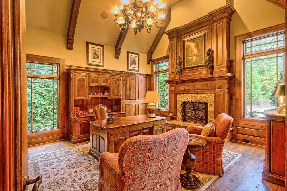 Photo of Livingroom in Cedar Cliff