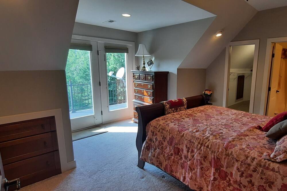 Photo of Bedroom in Pittsville