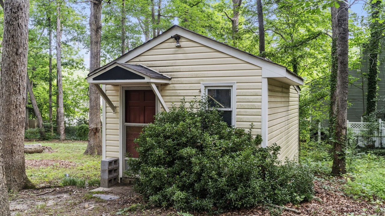 Photo of Outdoor in Chesterfield