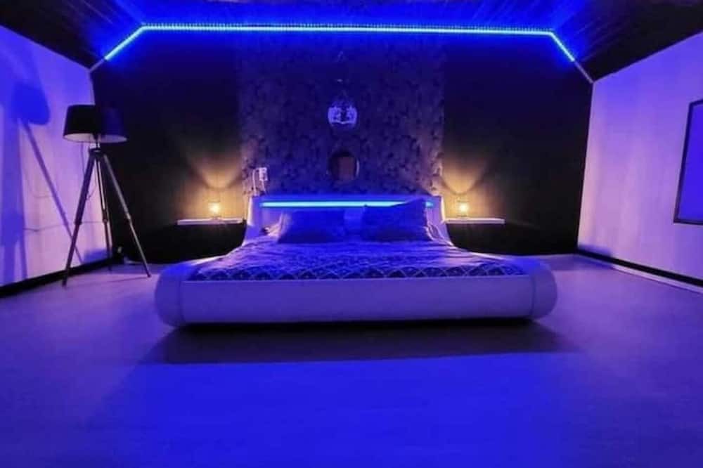 Photo of Bedroom in Pleyben