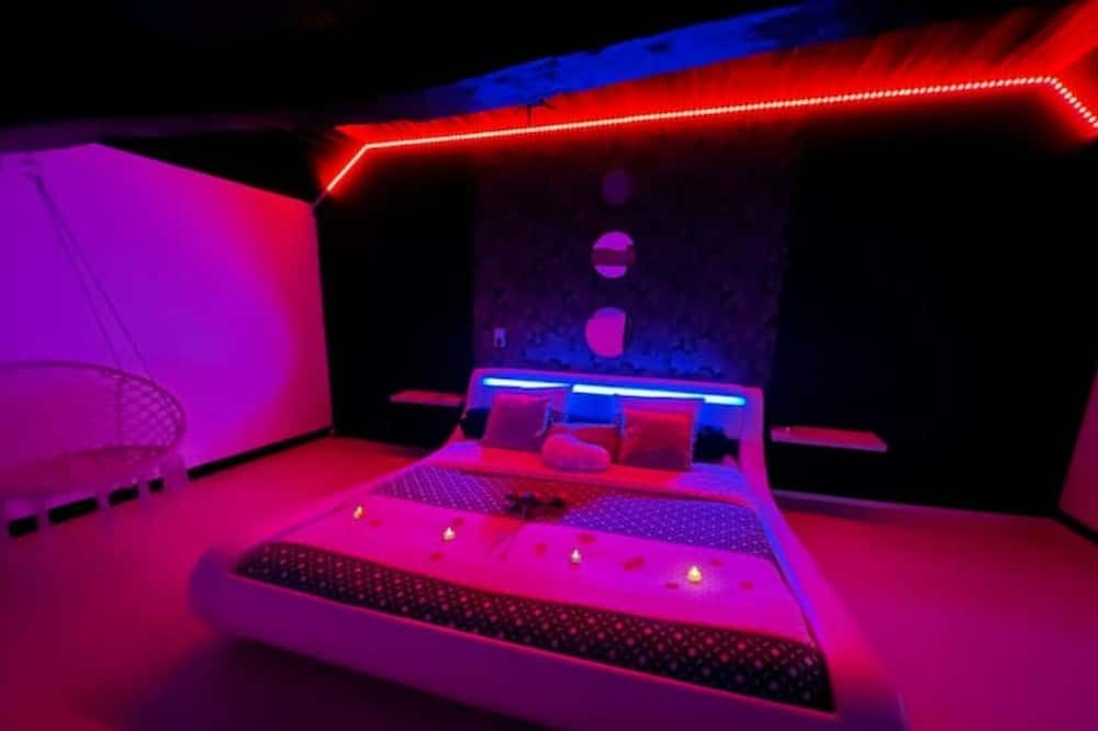 Photo of Bedroom in Pleyben