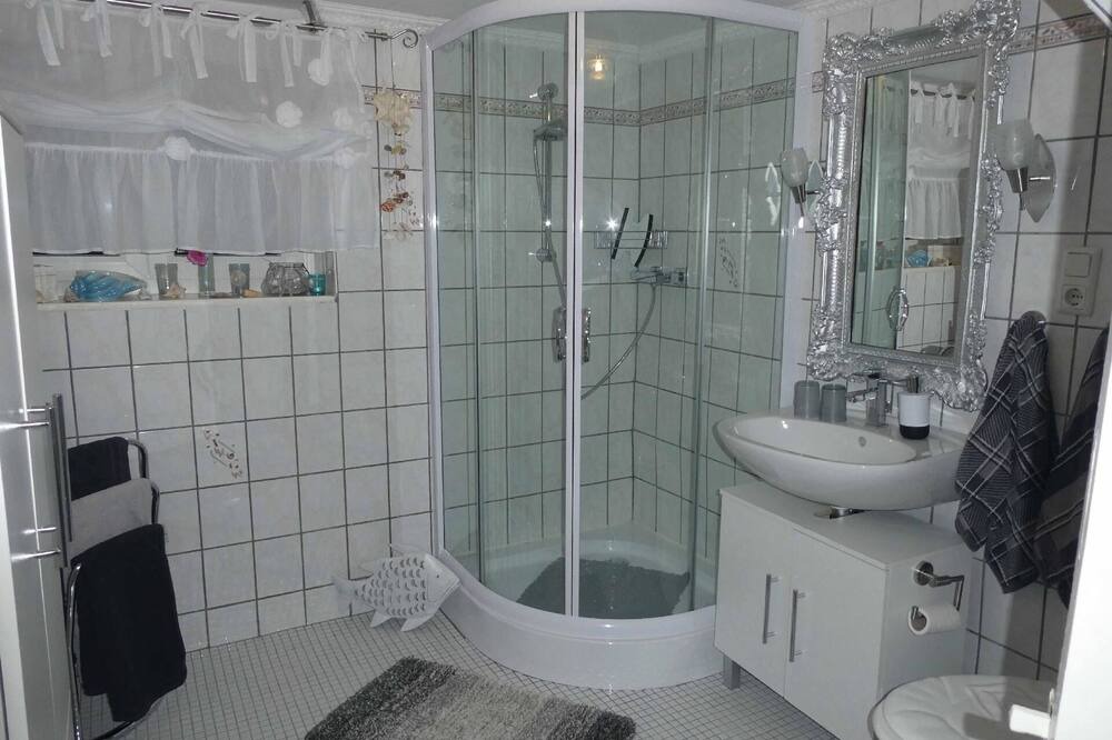 Photo of Bathroom in Neustadt-Geinsheim