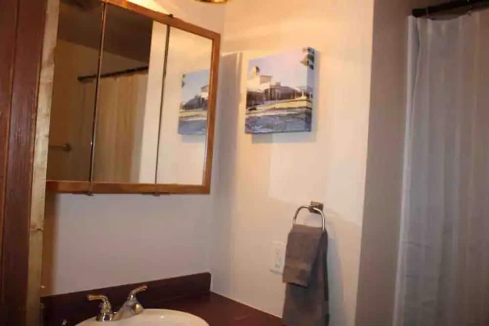 Photo of Bathroom in Dunbar