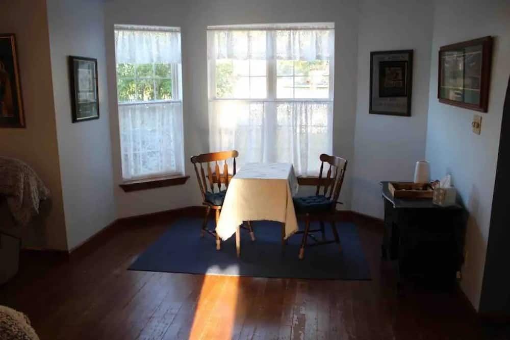 Photo of Others in Dunbar