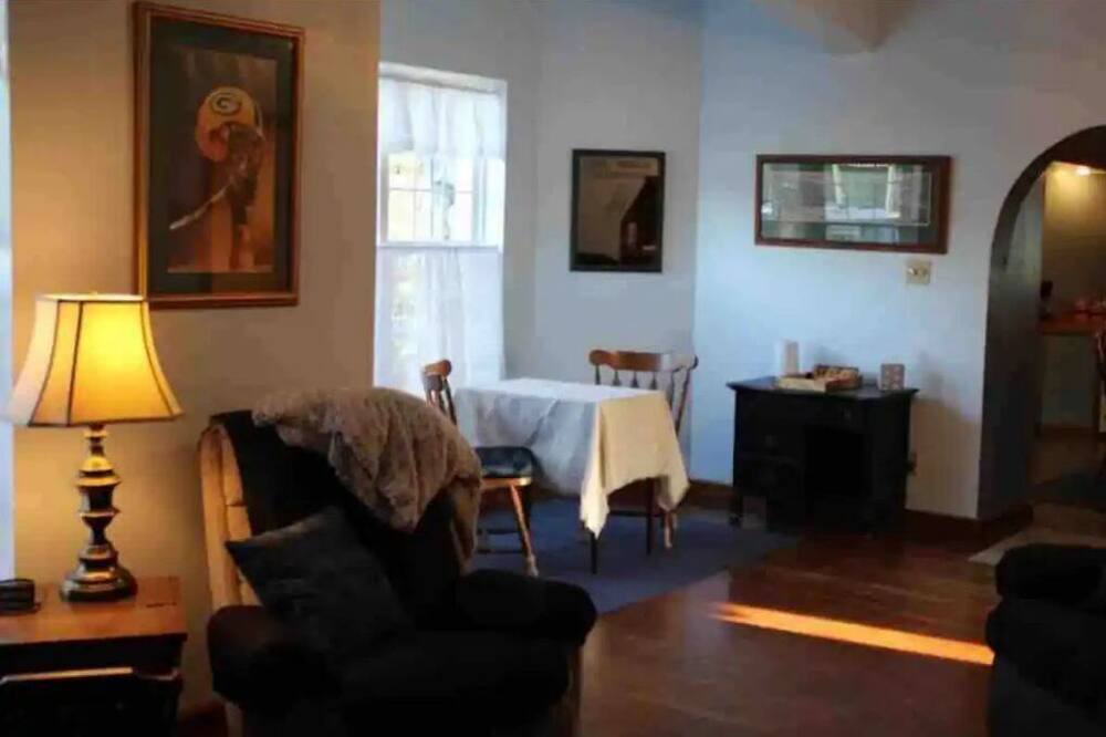 Photo of Livingroom in Dunbar