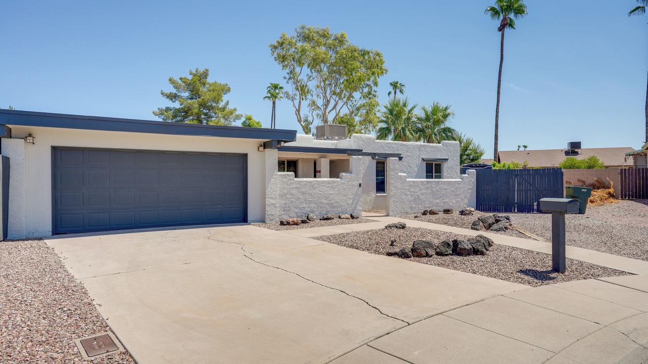 Photo of Others in Roadrunner Estates