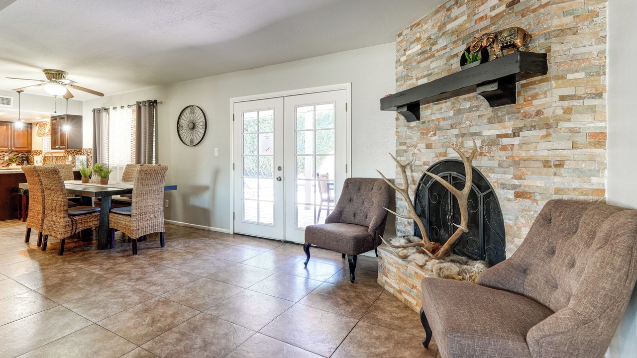 Photo of Others in Roadrunner Estates