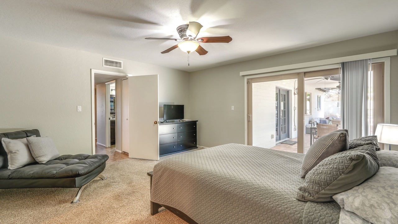 Photo of Others in Roadrunner Estates