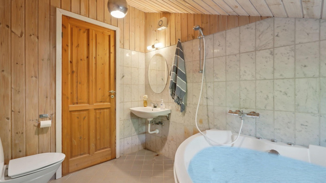 Photo of Bathroom in Skovgaarde