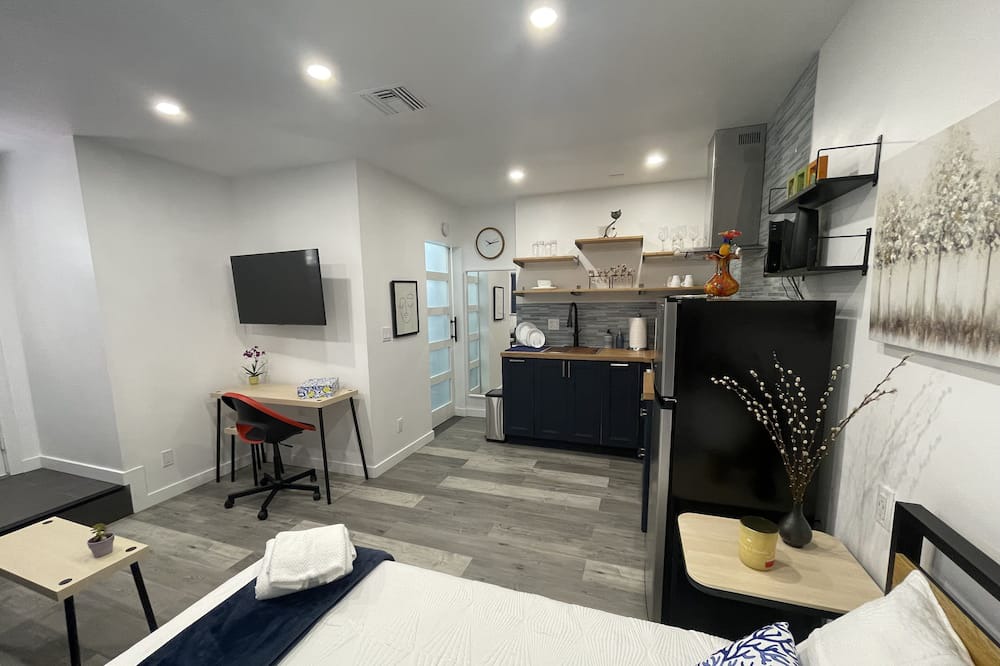 Photo of Kitchen in Tarzana