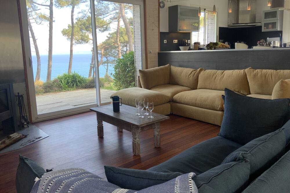Photo of Livingroom in Finistere