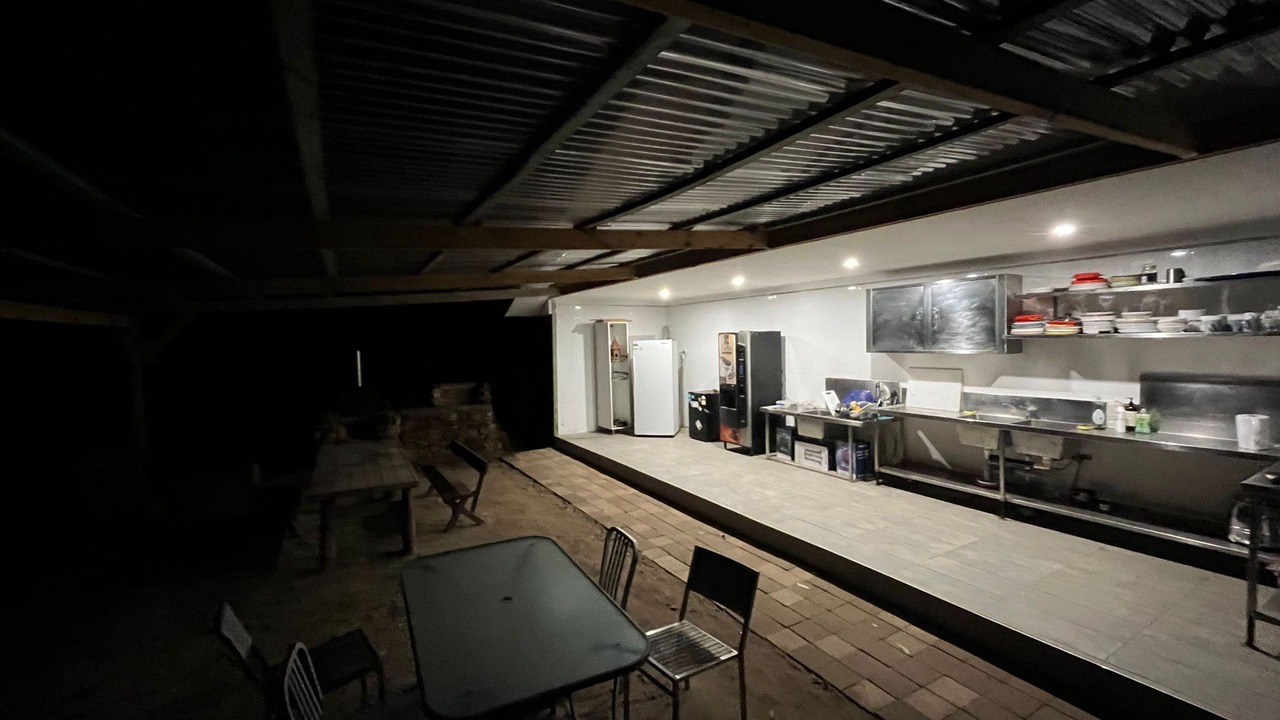 Photo of Outdoor in Putty