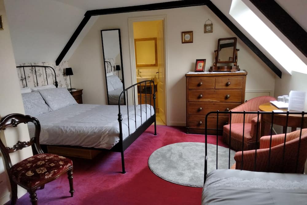 Photo of Bedroom in Lescouet-Gouarec
