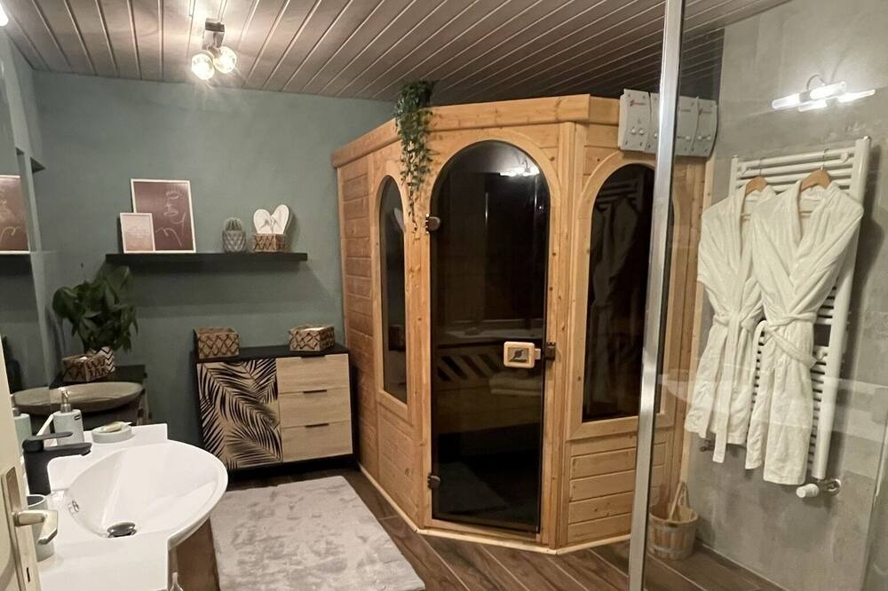 Photo of Bathroom in L'Abergement