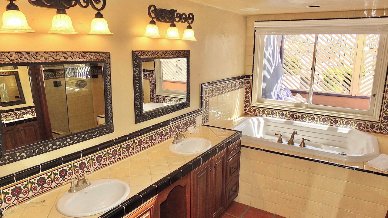 Photo of Bathroom in Belmont Shore