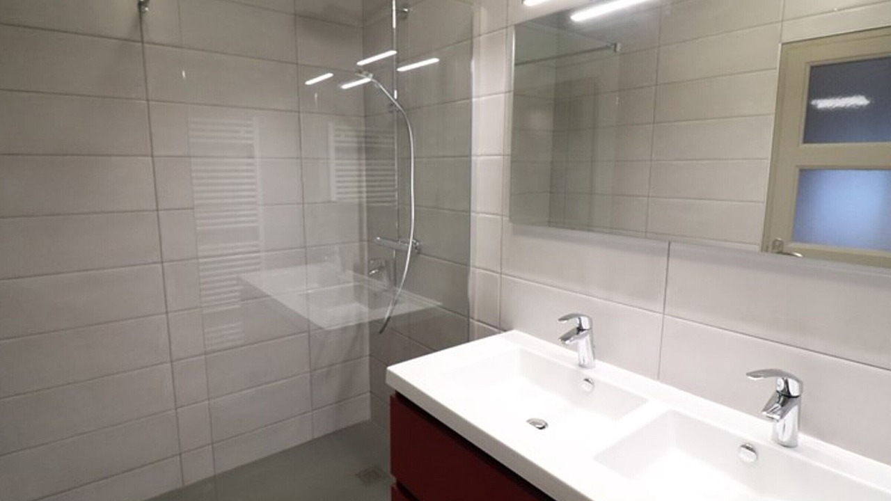 Photo of Bathroom in Jou-sous-Monjou